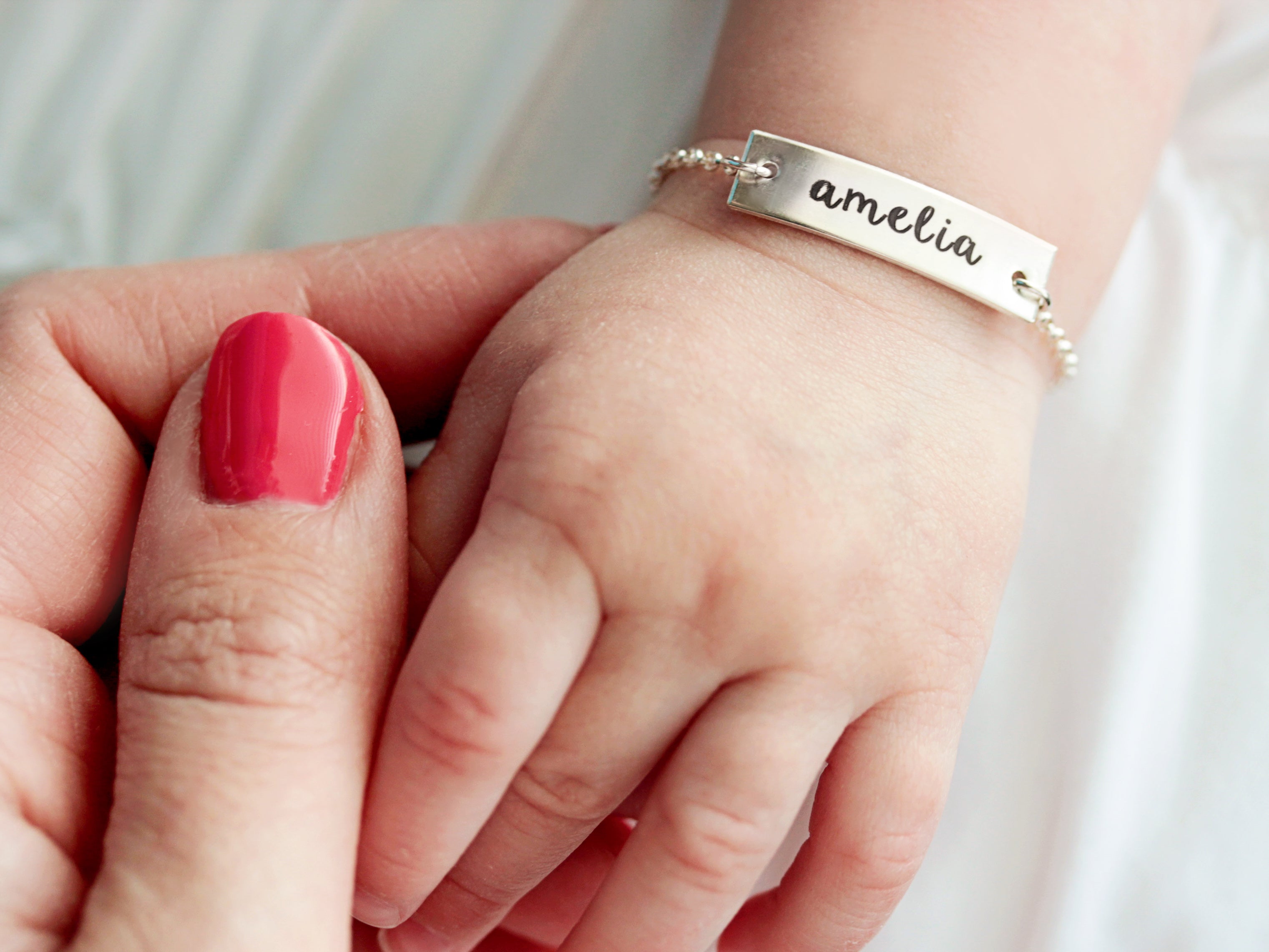 Amelia, Women's bracelet